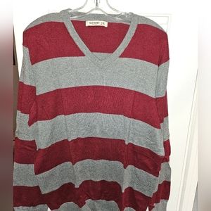 Old Navy Men's V-Neck